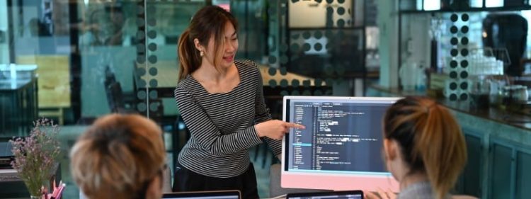 Balancing Technological Advancement with Social Responsibility: The Future of Academic and Practical Focus