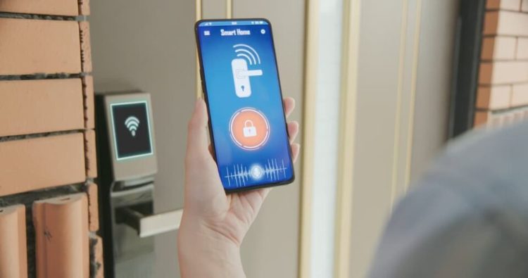 Enhancing User Experience Through Voice Recognition and Semantic Understanding in Smart Homes and Customer Service Robots