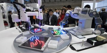 Collaborative Robots in Industry: Lowering the Barriers for Small and Medium Enterprises (SMEs)