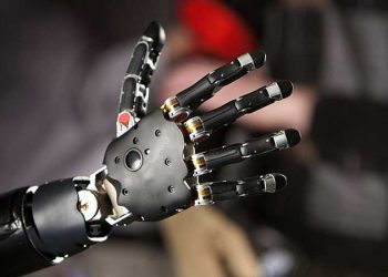Biomimetic Prosthetics: Mimicking Human Movement for Natural and Flexible Functionality
