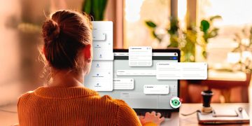 Designing Adaptive User Interfaces: Enhancing Human-Computer Interaction through Dynamic Interfaces